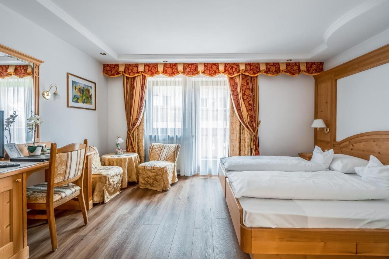 Garni Franca B&B Сельва-ді-Валь-Гардена Екстер'єр фото
